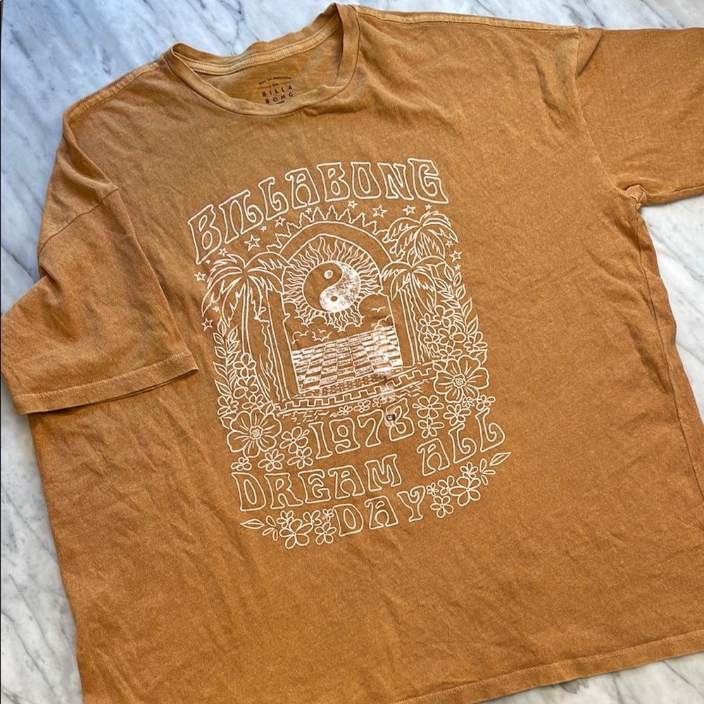 Billabong Tan Short Sleeve Tee with Artistic Design
